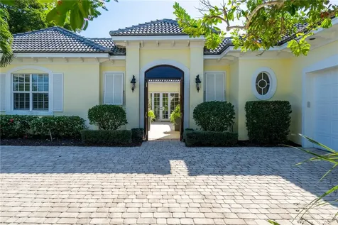 320 Lakeview Way Vero Beach FL 32963