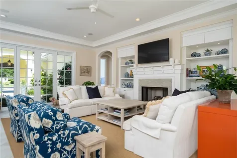 320 Lakeview Way Vero Beach FL 32963