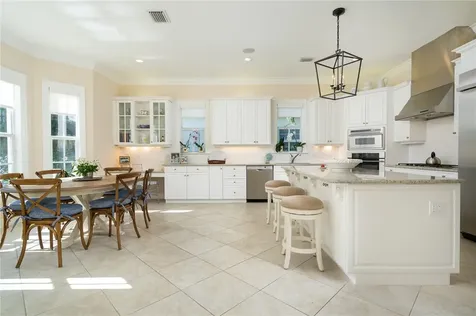 320 Lakeview Way Vero Beach FL 32963