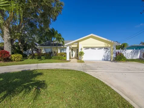 424 21st Place SE Vero Beach FL 32962