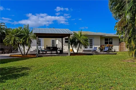 2576 Cordova Avenue Vero Beach FL 32960