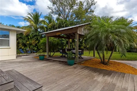 2576 Cordova Avenue Vero Beach FL 32960