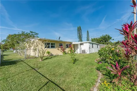 1470 5th Court Vero Beach FL 32960
