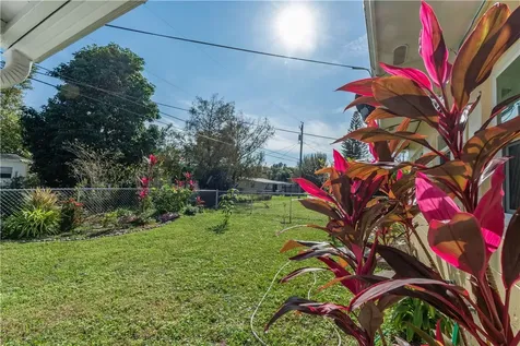 1470 5th Court Vero Beach FL 32960