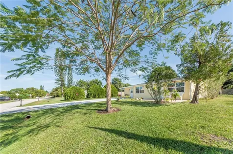 1470 5th Court Vero Beach FL 32960