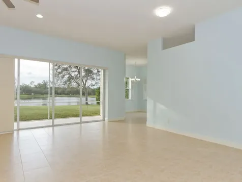 265 Champagne Court SW Vero Beach FL 32968