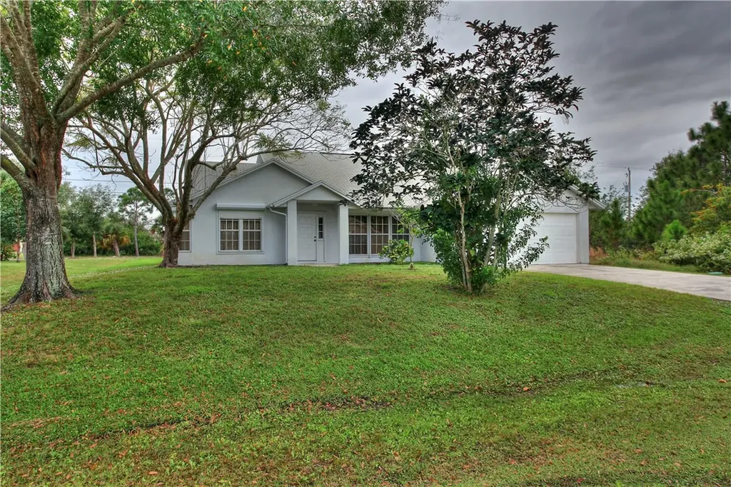 3744 SW Manak Street Port St. Lucie FL 34953
