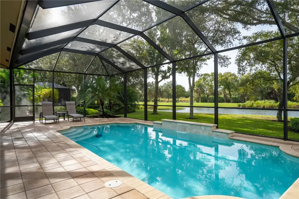 249 Oak Hammock Circle SW Vero Beach FL 32962