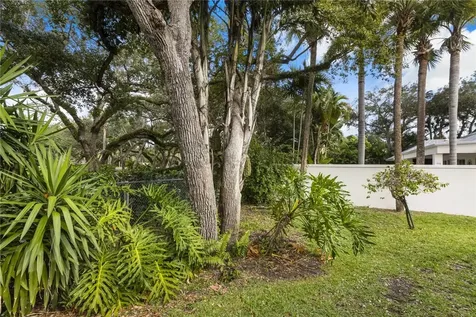 535 Riomar Drive Vero Beach FL 32963