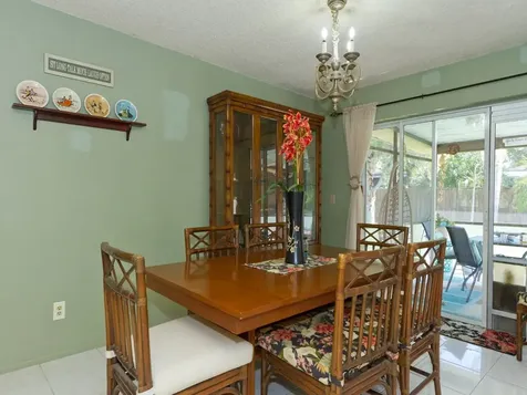 756 14th Avenue Vero Beach FL 32962
