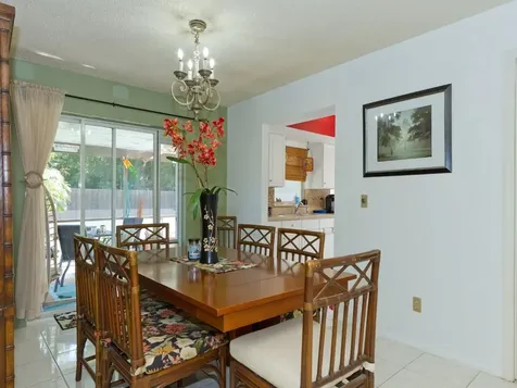756 14th Avenue Vero Beach FL 32962