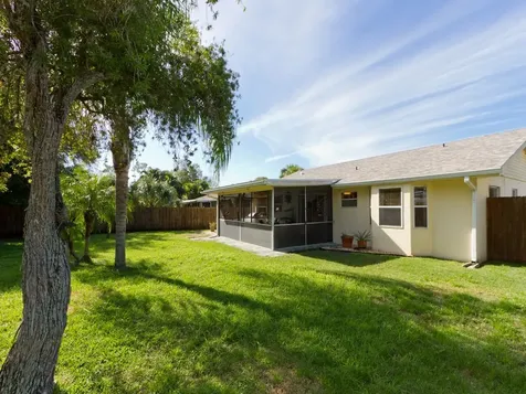756 14th Avenue Vero Beach FL 32962