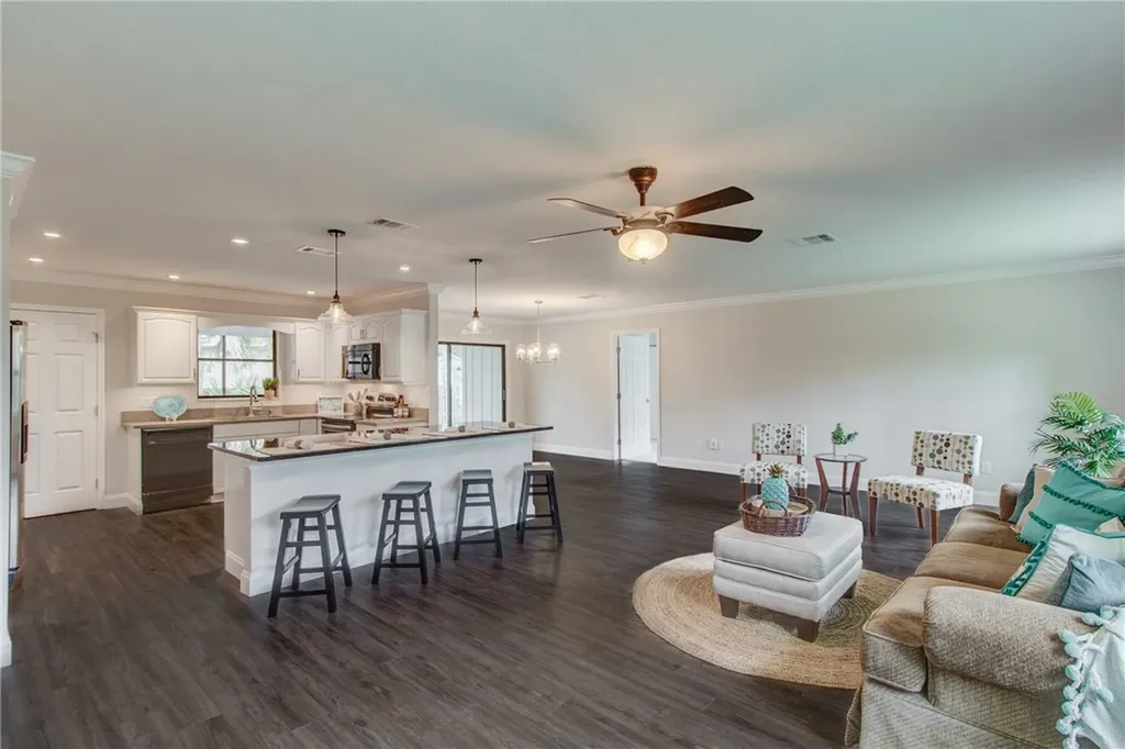 1690 Quaker Lane Sebastian FL 32958