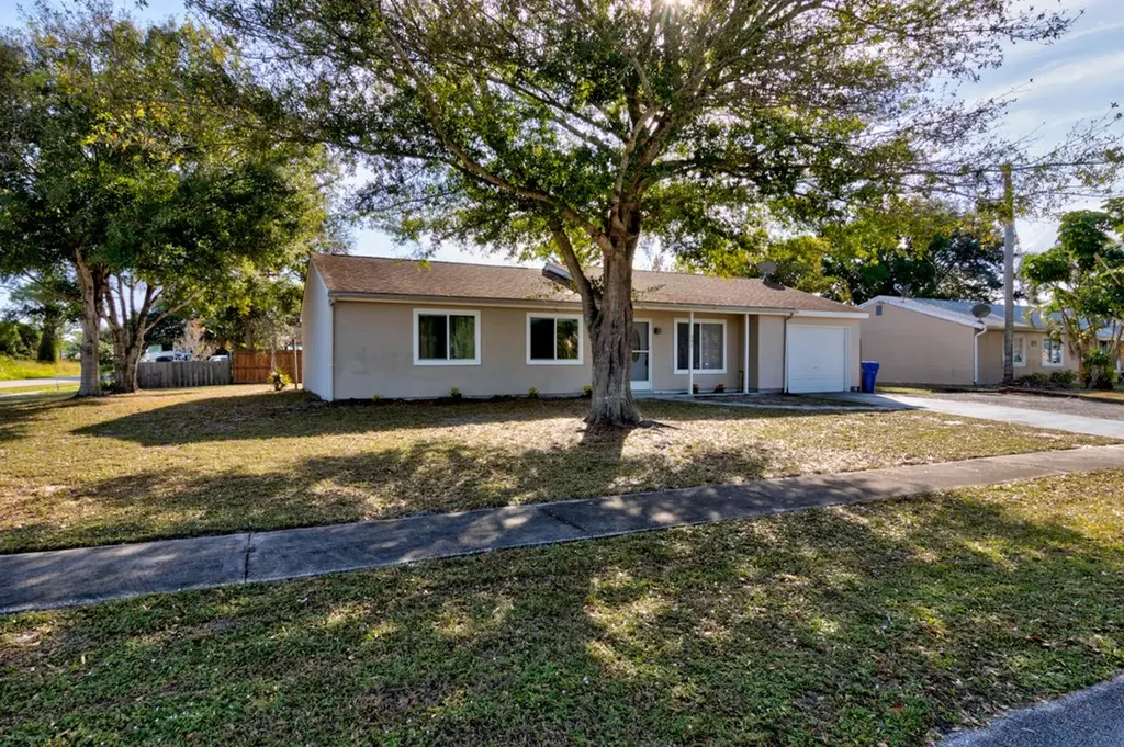 242 Mensh Avenue Sebastian FL 32958