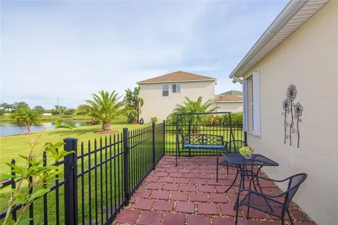 5930 Carriage Lake Court Vero Beach FL 32968