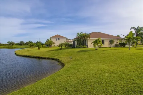 5930 Carriage Lake Court Vero Beach FL 32968