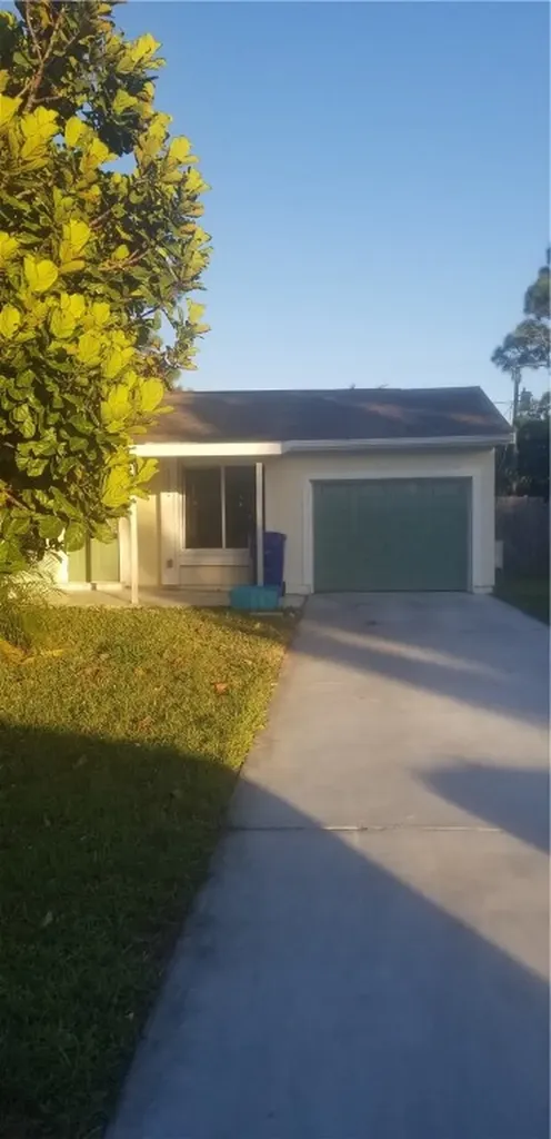 2390 8th Avenue SW Vero Beach FL 32962