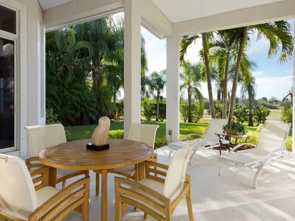 7627 S Village Square Vero Beach FL 32966