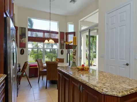 7627 S Village Square Vero Beach FL 32966