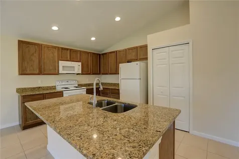 8186 104th Avenue Vero Beach FL 32967