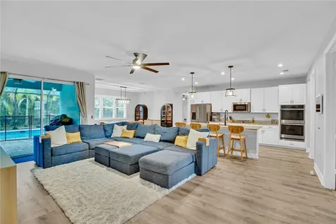 6213 Arcadia Square Vero Beach FL 32966