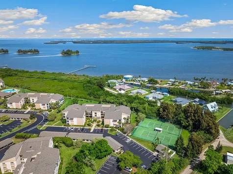6165 S Mirror Lake Drive Sebastian FL 32958
