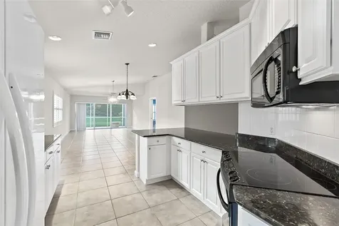 5017 Corsica Square Vero Beach FL 32967