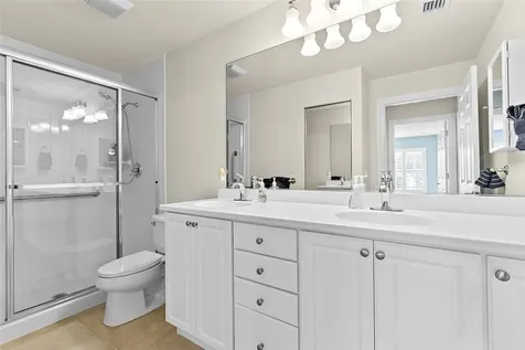 5017 Corsica Square Vero Beach FL 32967