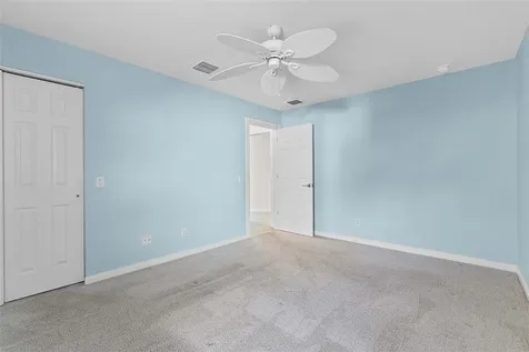 5017 Corsica Square Vero Beach FL 32967