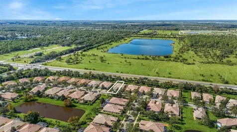 5017 Corsica Square Vero Beach FL 32967
