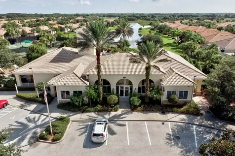 5017 Corsica Square Vero Beach FL 32967