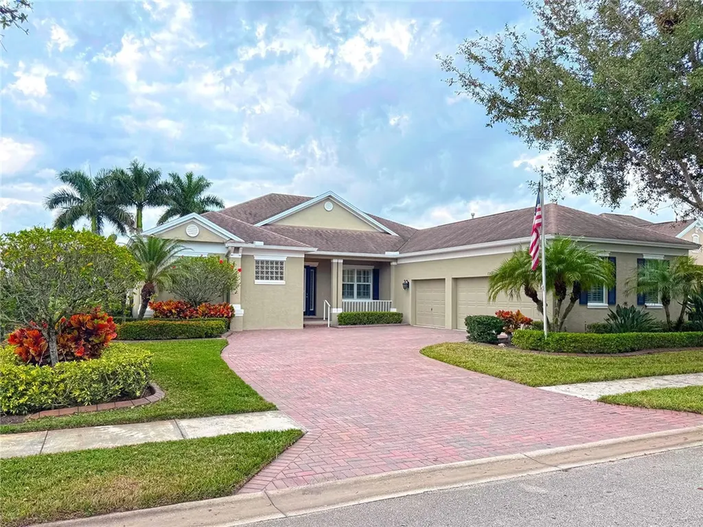 7269 E Village Square Vero Beach FL 32966