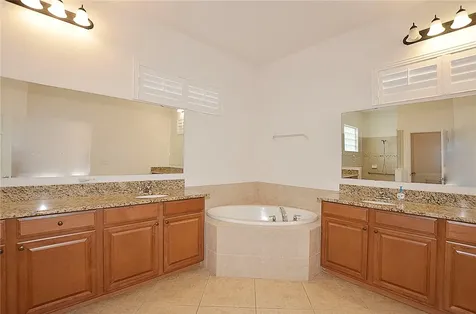 7269 E Village Square Vero Beach FL 32966