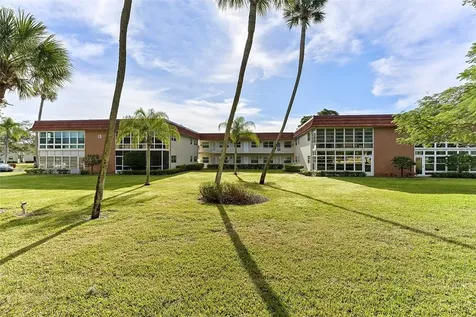 10 Vista Palm Lane Vero Beach FL 32962