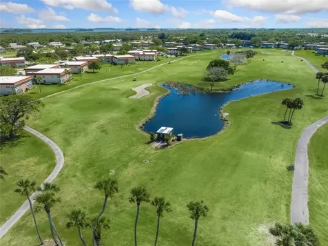 10 Vista Palm Lane Vero Beach FL 32962