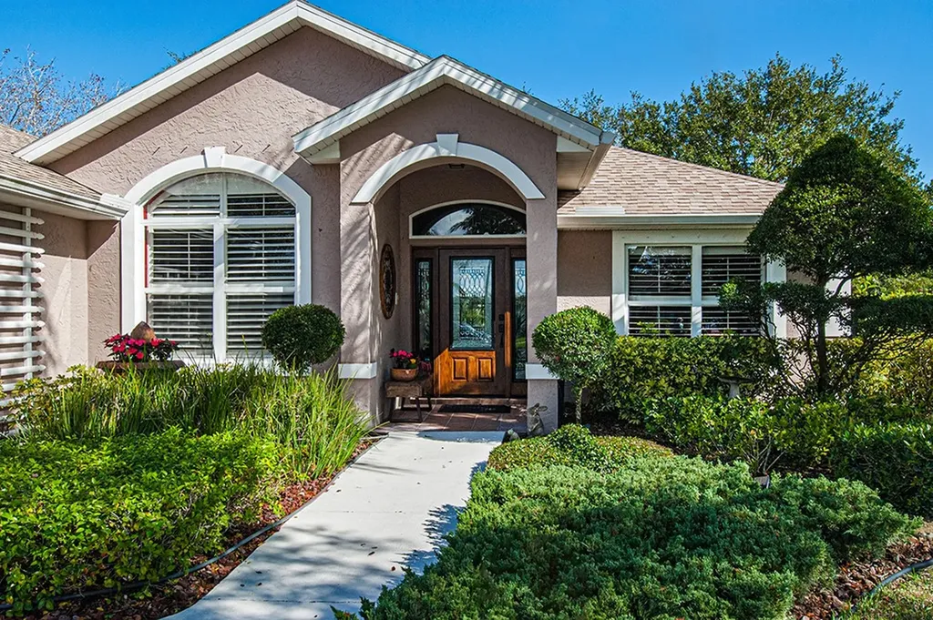 370 E Temple Court SW Vero Beach FL 32968