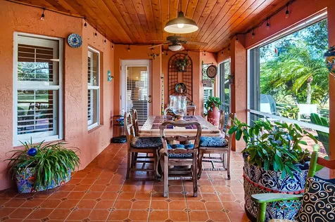 370 E Temple Court SW Vero Beach FL 32968