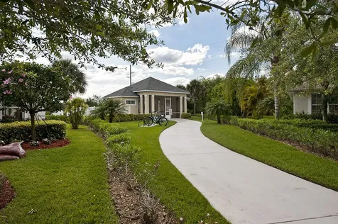 370 E Temple Court SW Vero Beach FL 32968