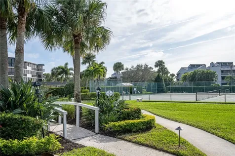 1821 Mooringline Drive Vero Beach FL 32963