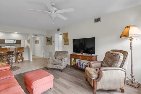 9 Plantation Drive Vero Beach FL 32966