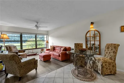 9 Plantation Drive Vero Beach FL 32966