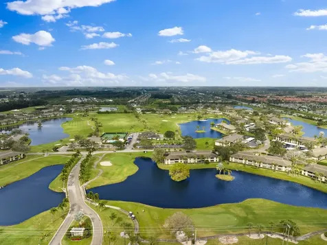 38 Plantation Drive Vero Beach FL 32966