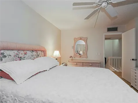 1166 6th Avenue Vero Beach FL 32960