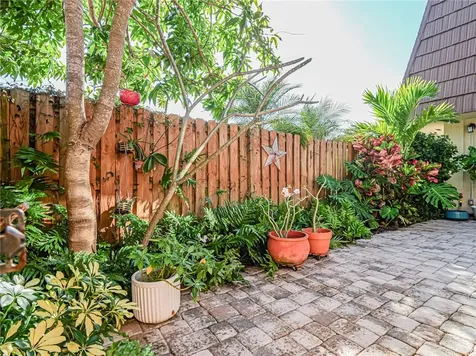 1166 6th Avenue Vero Beach FL 32960