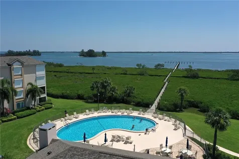 6175 S Mirror Lake Drive Sebastian FL 32958