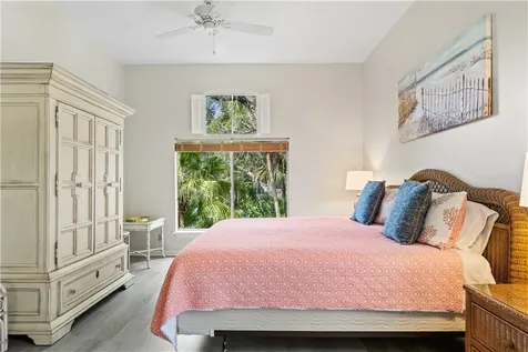 1335 Winding Oaks Circle E Vero Beach FL 32963