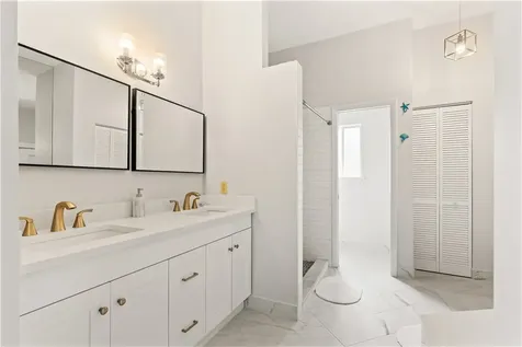 1335 Winding Oaks Circle E Vero Beach FL 32963