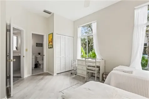 1335 Winding Oaks Circle E Vero Beach FL 32963