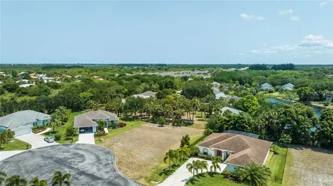 7470 36th Court Vero Beach FL 32967