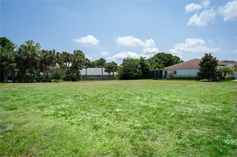 7470 36th Court Vero Beach FL 32967